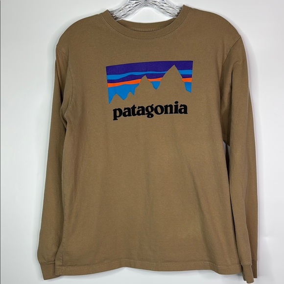 Patagonia Shop Sticker Long Sleeve Crewneck Shirt Size Small - Picture 1 of 9